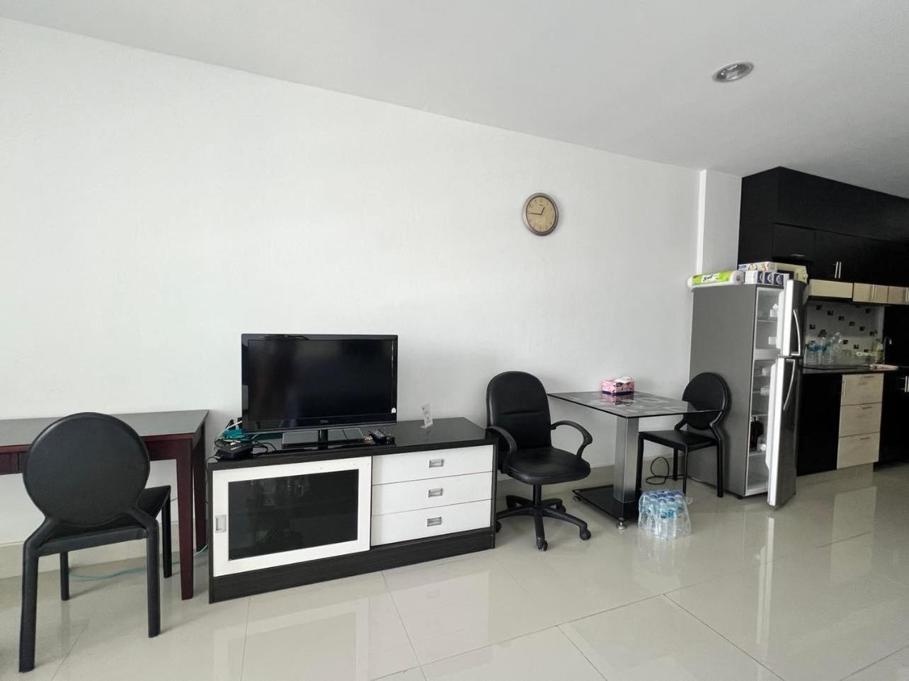 Viewtalay Beachfront By Nd Pattaya Exterior foto